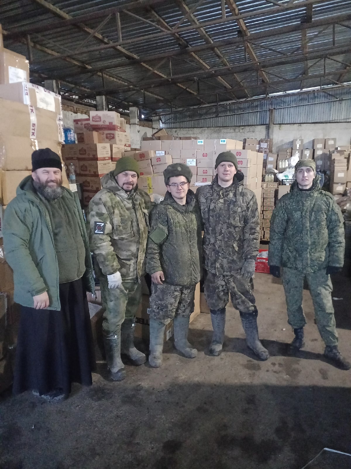 Иерей Алексий Бурцев посетил мобилизованных из Новой Москвы в зоне СВО.