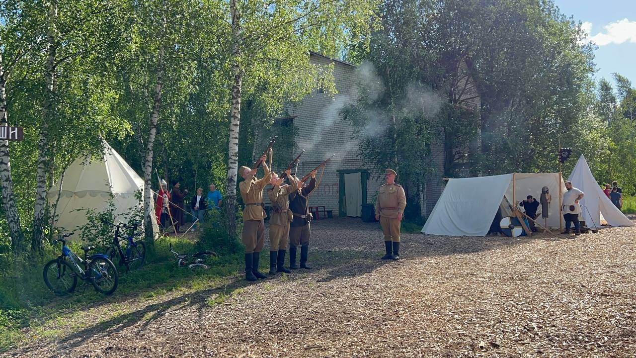 tulbUfchKic.jpg